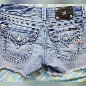 Miss Me Shorts size 28